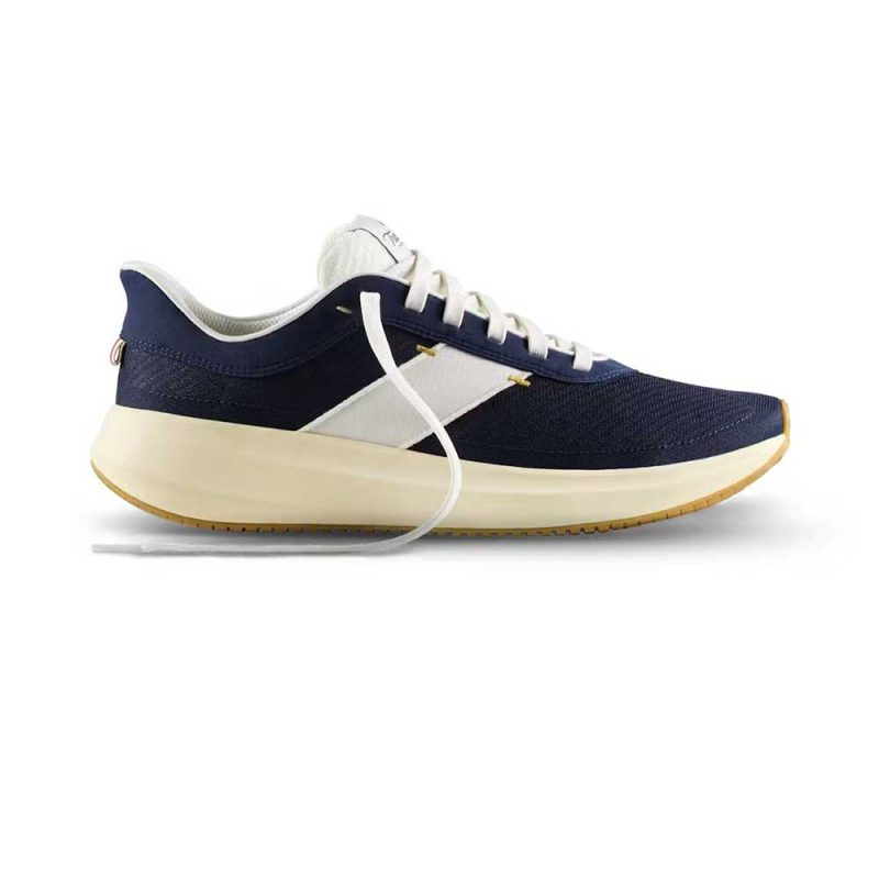 1677536452 spring23 tracksmith eliot runner navy ivory 2