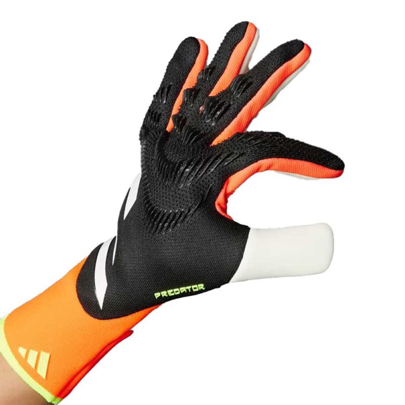 Predator Pro Goalkeeper Gloves Black IQ4034 HM8