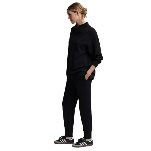 VAR01713 SlimCuffPant27.5 Black 007 540x 98061ca5 3507 4589 a9c9 5ddd289d0f87