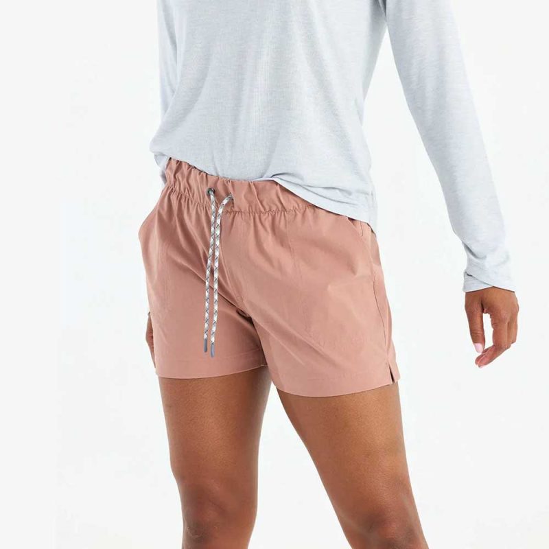 latitude short light sangria women 1 2600x2800 crop center ff050bb1 c2de 450c b085 4f895048a86e